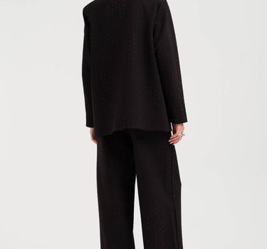 Traje Negro Con Piedrería