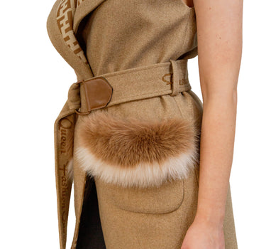 Chaleco con Logomania y Aplicaciones Fur