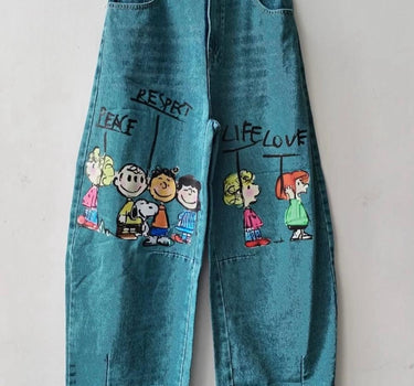 PANTALON DE MEZCLILLA CON ESTAMPADO DE SNOOPY